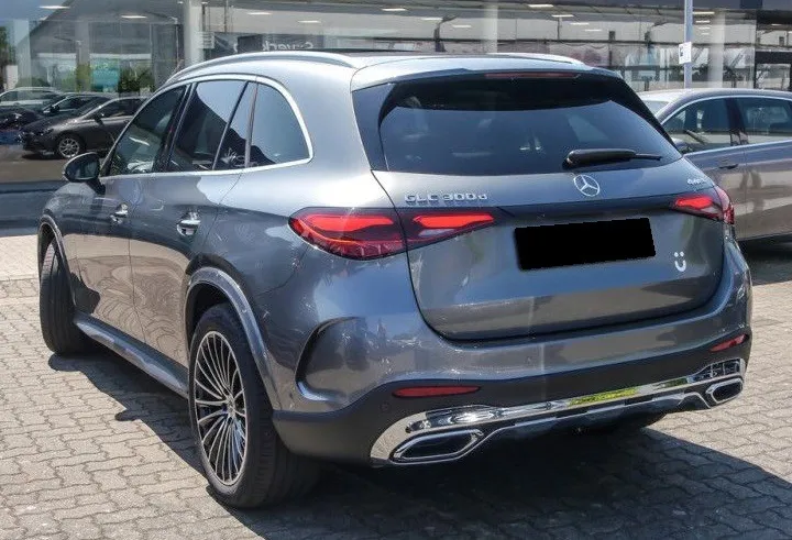 Mercedes-Benz GLC 300 d 4Matic =AMG Line= Panorama/Airmatic  Image 2