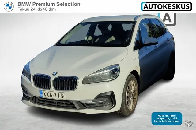 BMW 225 225 F45 Active Tourer 225xe A Charged Edition Luxury Image 1