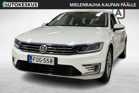 Volkswagen Passat Sedan GTE Plug-In Hybrid 160 kW (218 hv) D