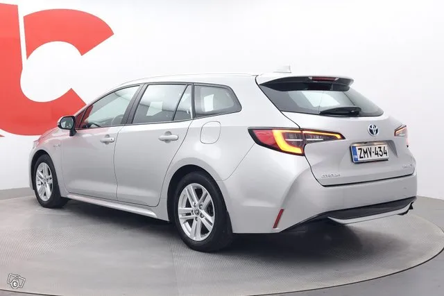 Toyota Corolla Touring Sports 2,0 Hybrid Active - 1. Omistaj Image 3