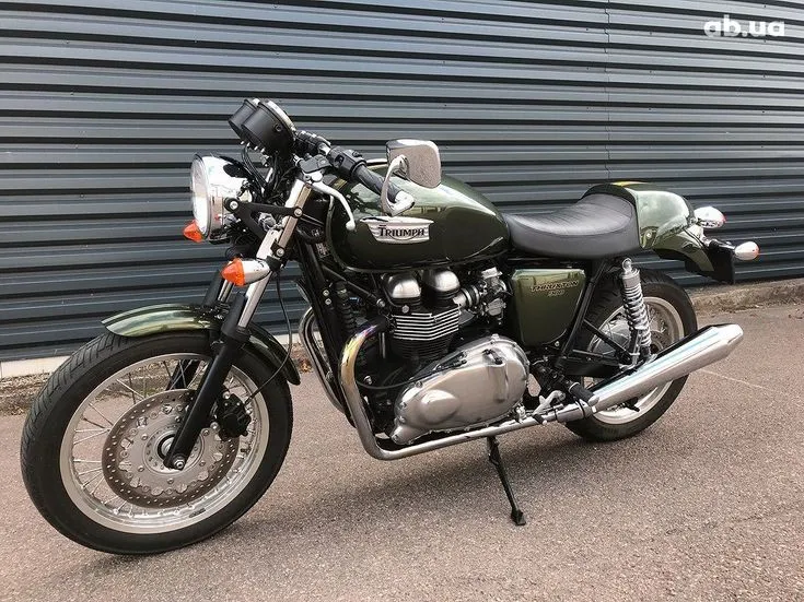 Triumph Thruxton Image 1